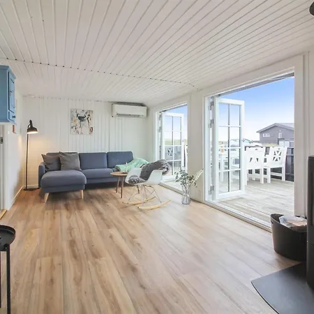 Adina - 50m From The Sea By Interhome Feriehus