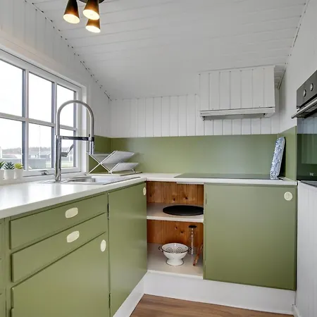 Adina - 50m From The Sea By Interhome Feriehus